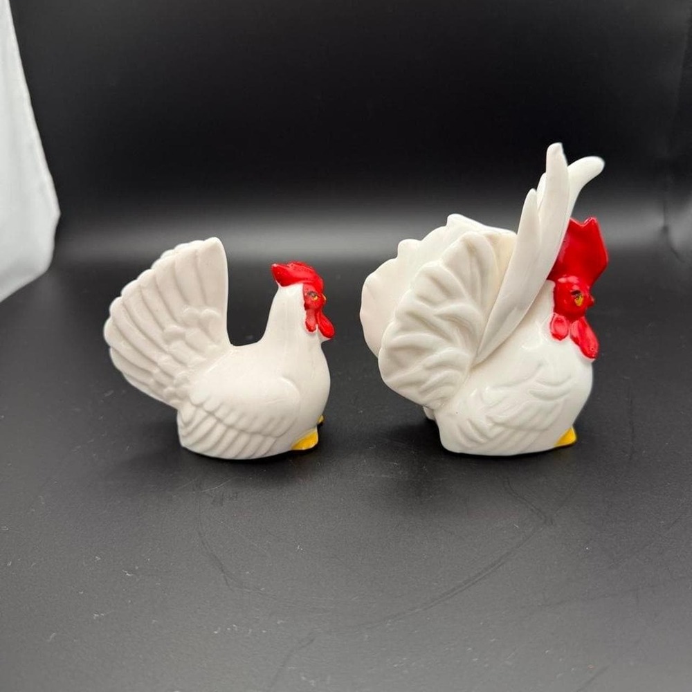 VINTAGE White ceramic rooster and hen figurines with red comb and wattle